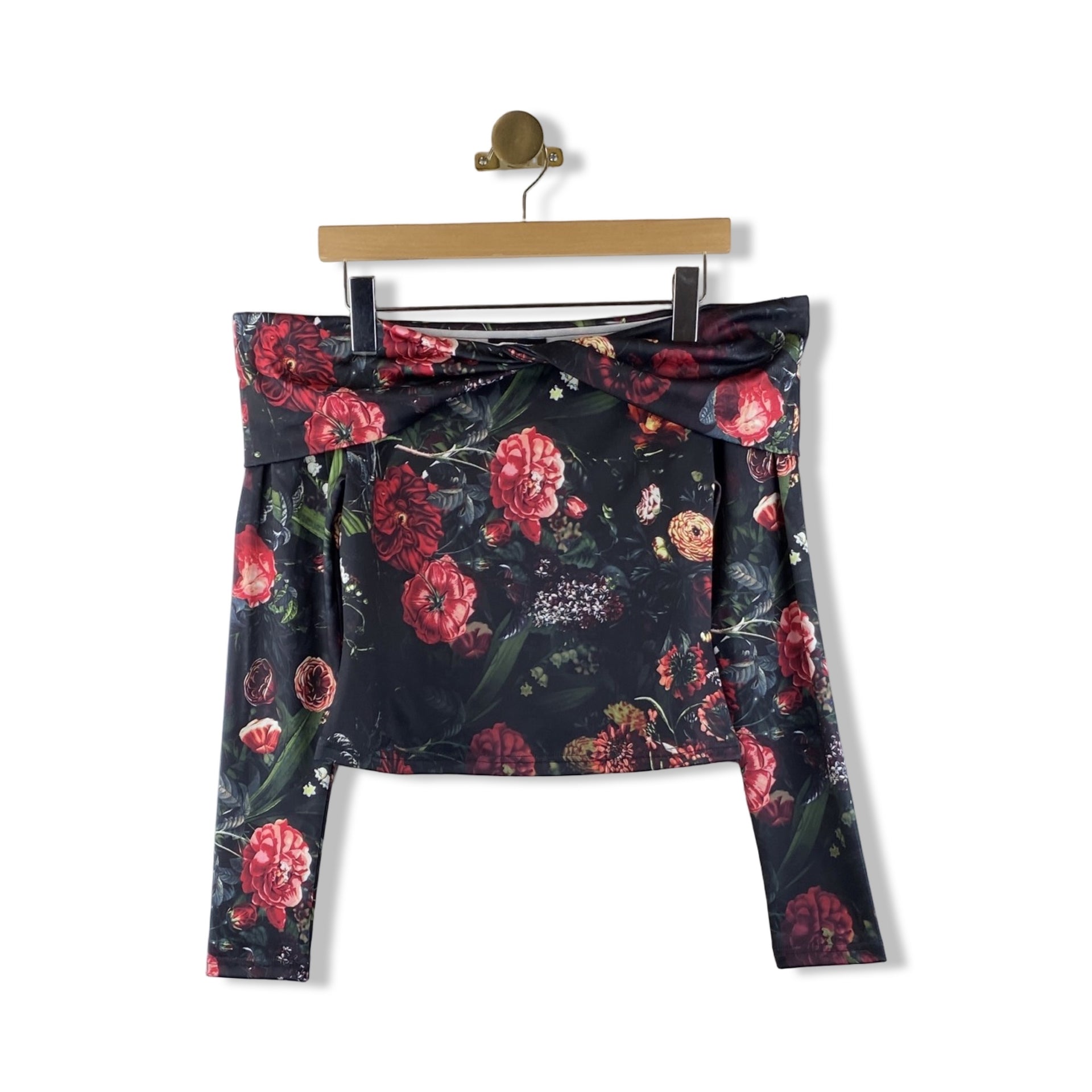 Area Stars Floral Off the Shoulder Top