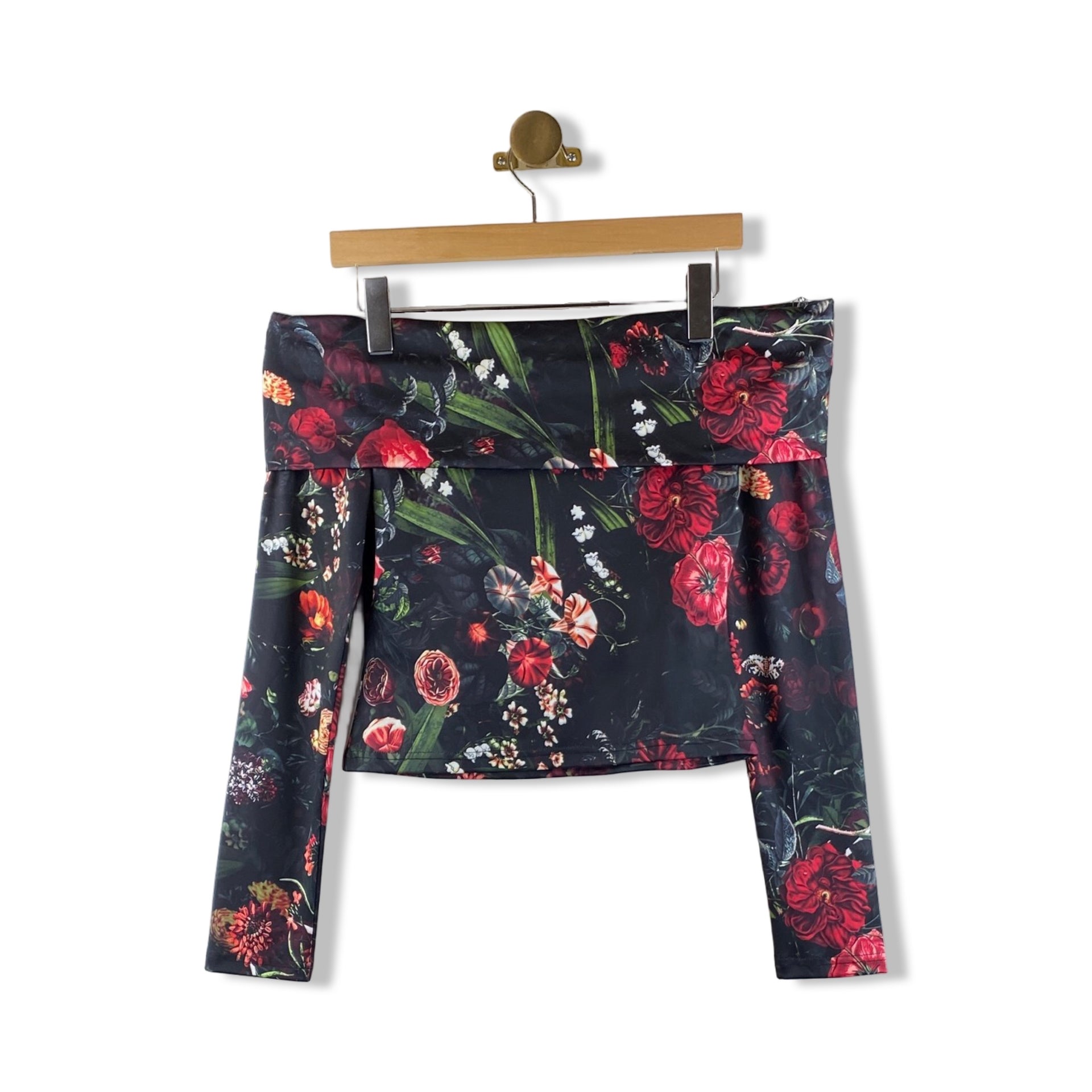 Area Stars Floral Off the Shoulder Top