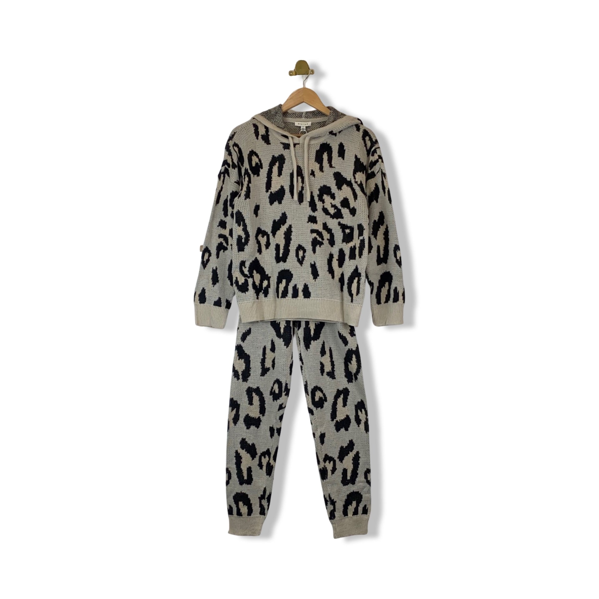 Stellah Leopard Print Lounge Set