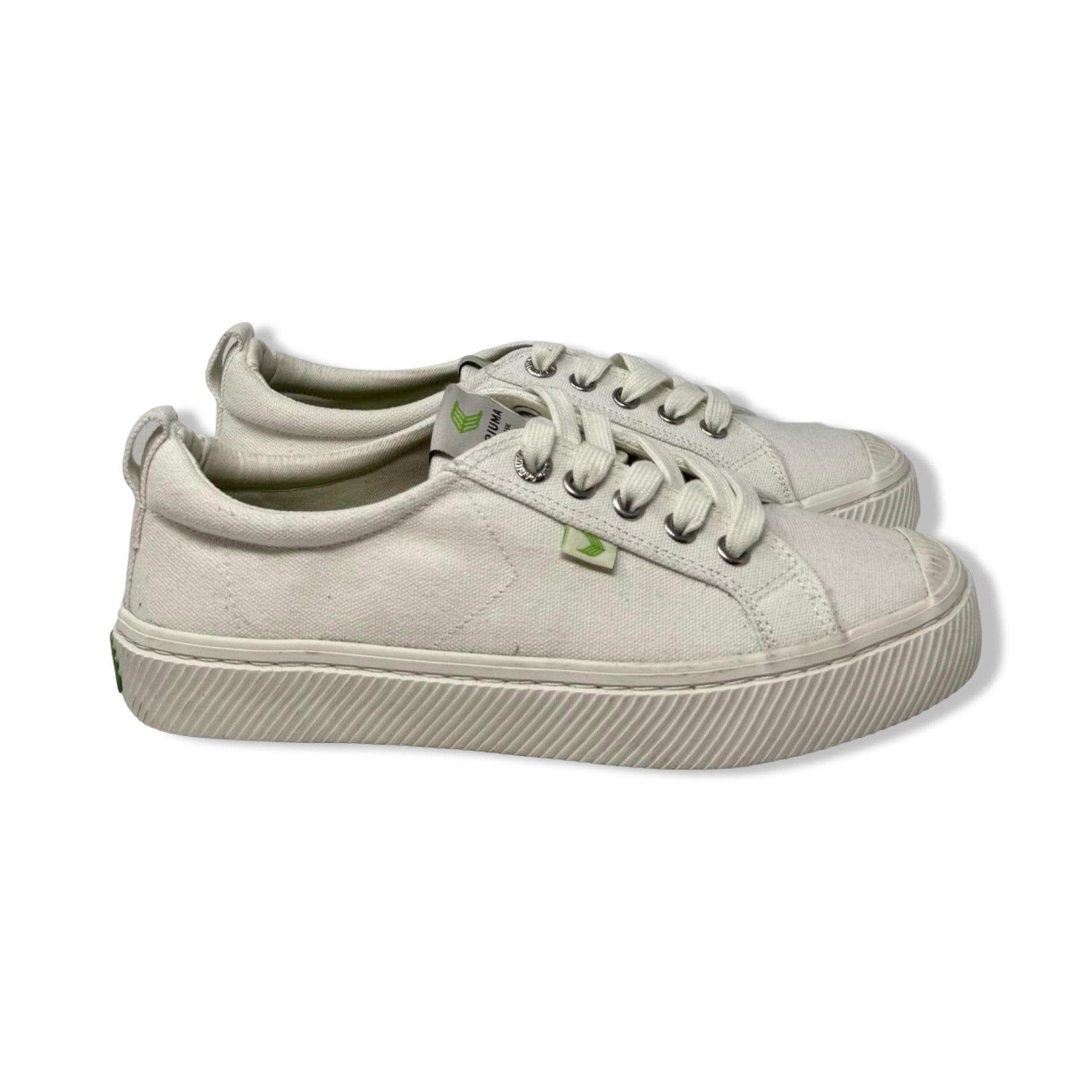 Cariuma OCA Low Sneaker