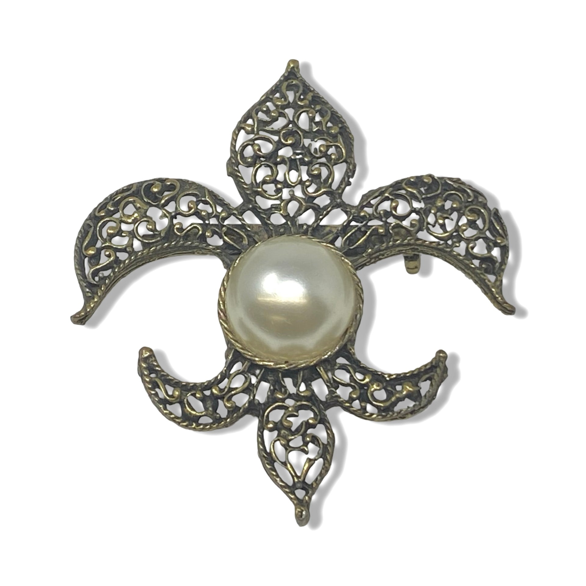 Fleur De Lis Pearl Brooch