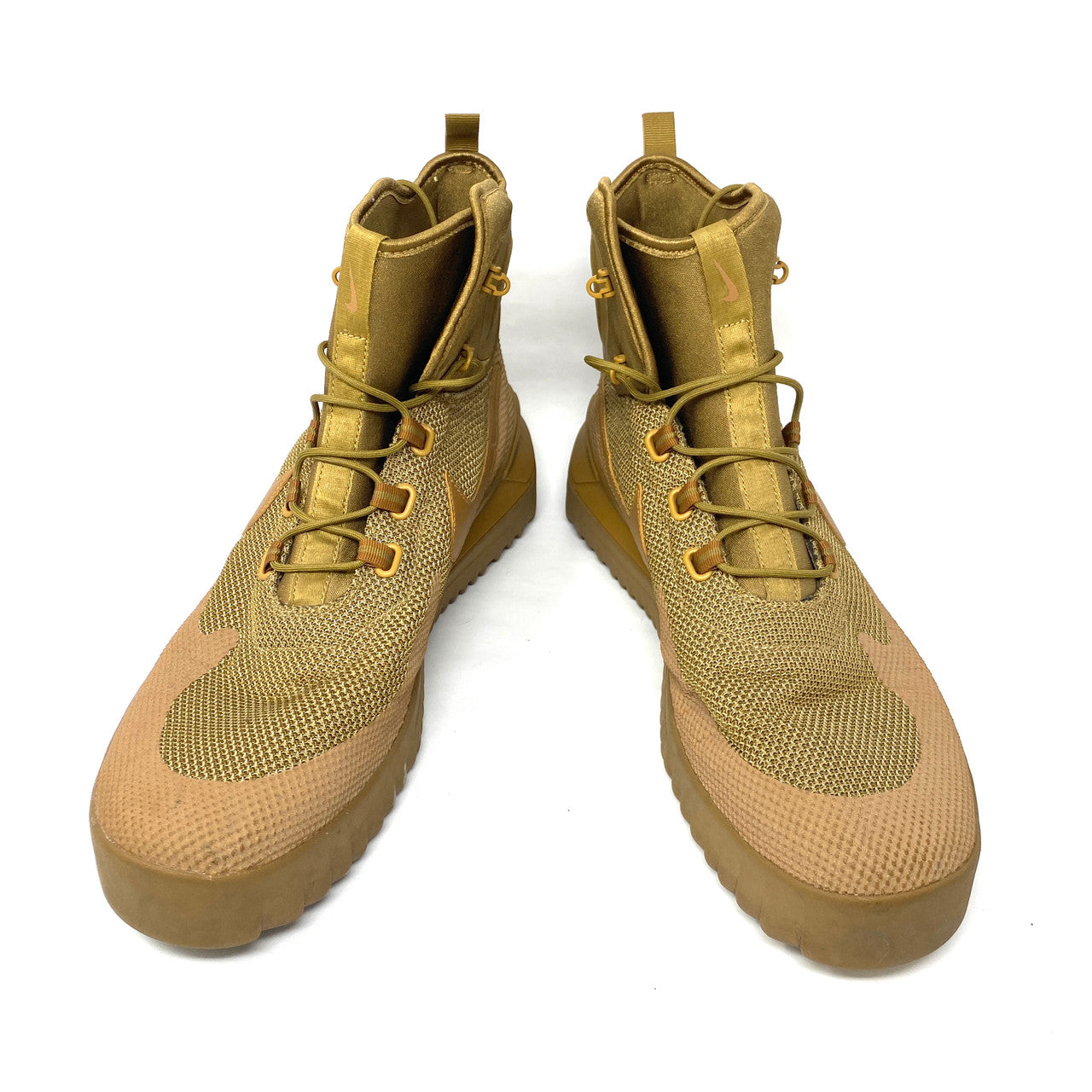 Nike Air Wild Hiking Trail Boot-Front