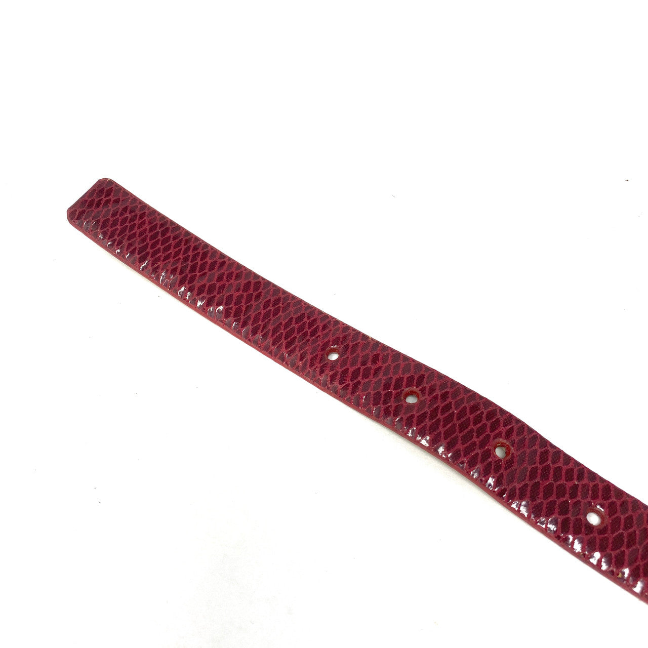 Cranberry Glossy Lizard Texture Belt- End