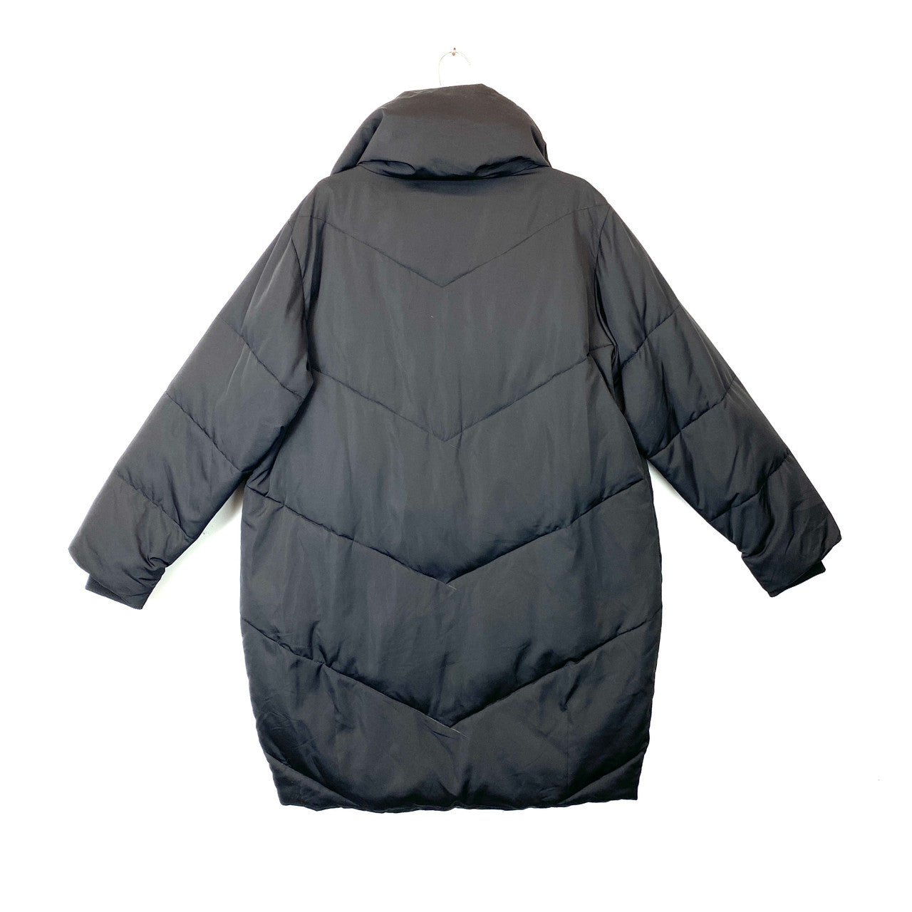 Universal Standard Puffer Coat-Back