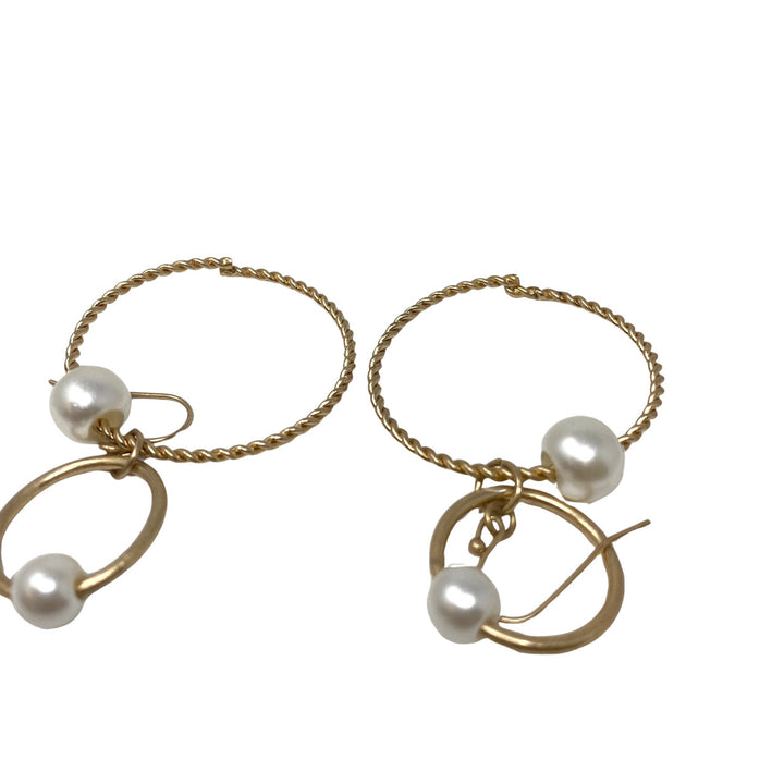 Circle Layered Twist Drop Earrings-Detail 2