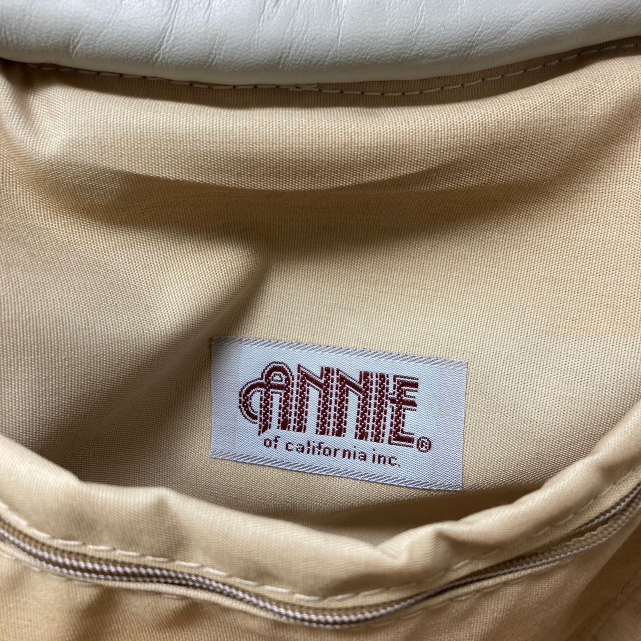 Vintage Annie Tapestry Stripe Shoulder Bag-Label